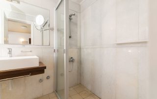 58ac27dcba941b0716c0884d-large Antinea Hotel - Junior Suite - Bathroom Shower