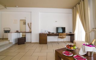 58ac34cfba941b9e1a2d147a-large Antinea Hotel - Junior Suite With Private Pool - Living Room with desk